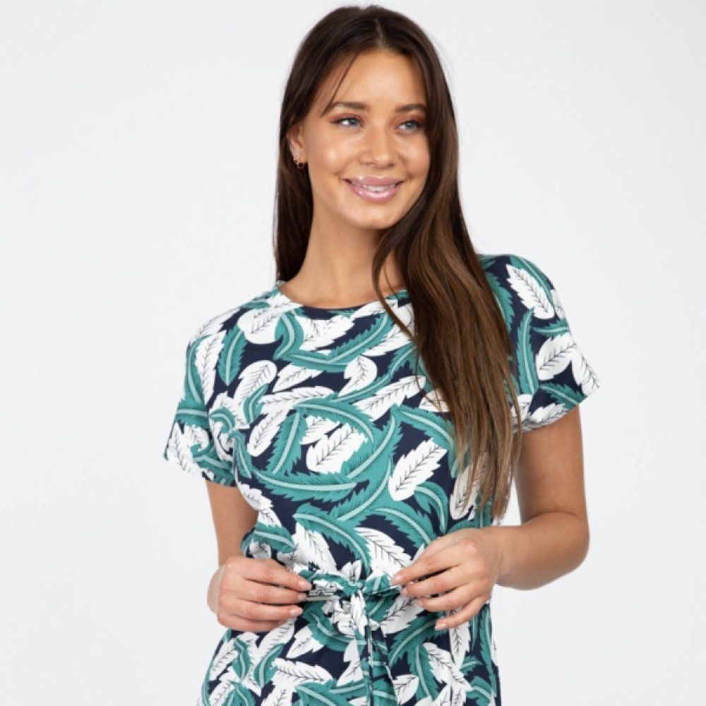 NWT LEAF PRINTED SHORT SLEEVE BELTED DRESS